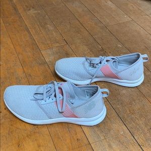 Size 8 New Balance Fuel Core Nergize sneakers